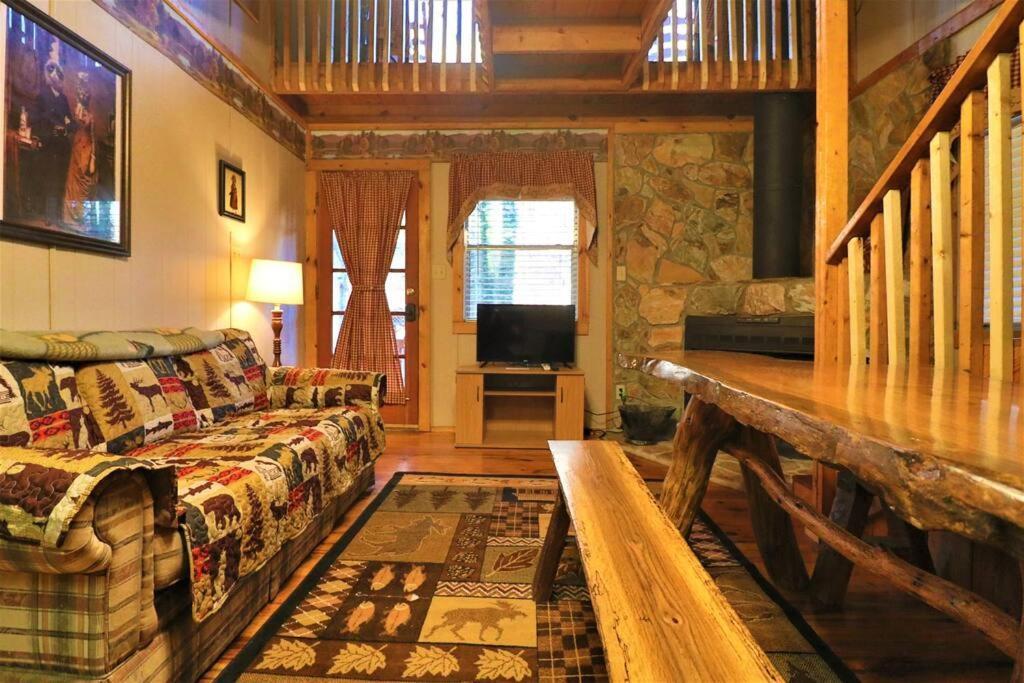 Amazing Cabin Fireplace And Stream #11 Helen Εξωτερικό φωτογραφία